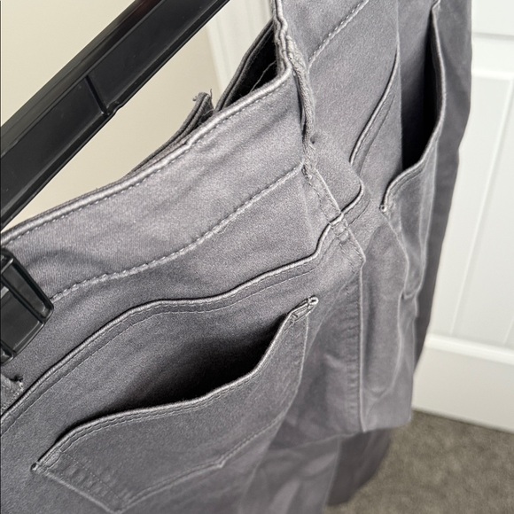 Classic Gray Women's Jeans - Picture 6 of 8